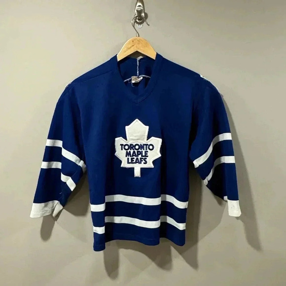 Vintage 90’s CCM Toronto Maple Leafs NHL Jersey - Picture 2 of 10